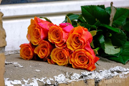 Букет из 7 оранжевых роз "Испания"